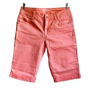 NWOT Point Zero coral denim jeans above knee shorts US size 10